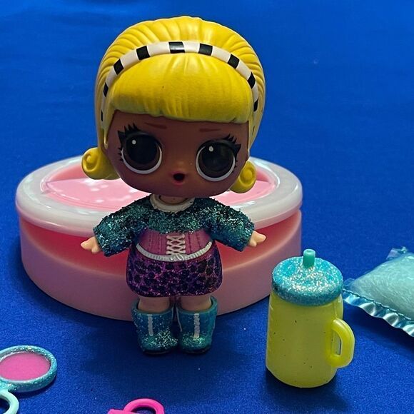 Lol Surprise mini doll glitter - Picture 2 of 6